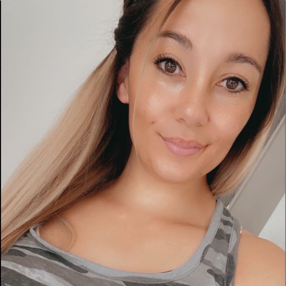 Meet your Posher, Kenzee - Picture 3 of 4